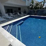 Olymp White Palace - The Ultra Luxury House