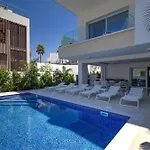 Olymp White Palace - The Ultra Luxury House Сasa de vacaciones Kissonerga