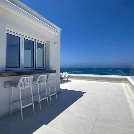 Olymp White Palace - The Ultra Luxury House Casa de Férias *