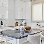 Prázdninový dům Olymp White Palace - The Ultra Luxury House Kissonerga