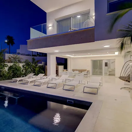 Olymp White Palace - The Ultra Luxury House *