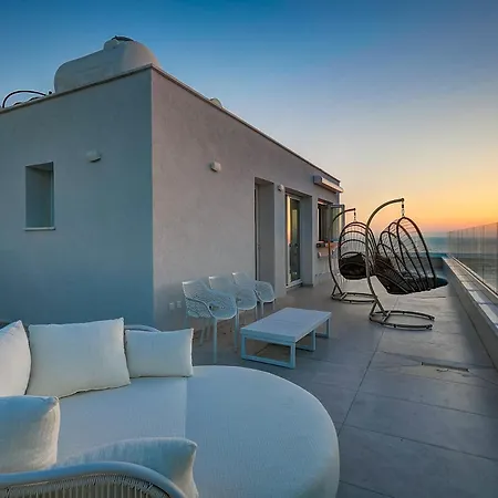 Semesterbostad Olymp White Palace - The Ultra Luxury Beachfront House *