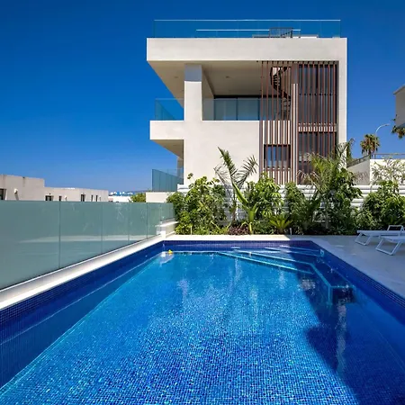 Olymp White Palace - The Ultra Luxury House