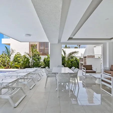 Olymp White Palace - The Ultra Luxury House
