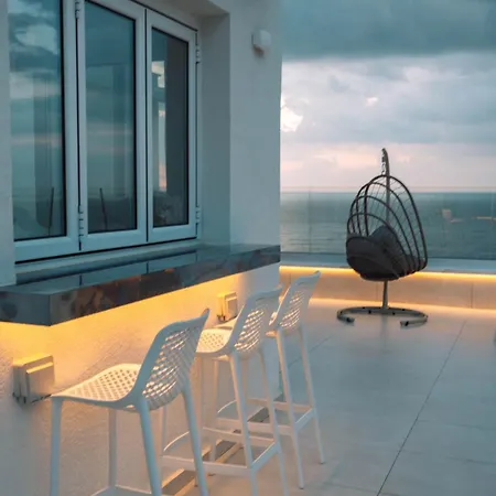 Olymp White Palace - The Ultra Luxury House *