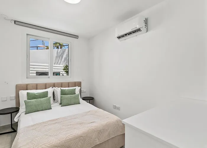 Olymp White Palace - The Ultra Luxury House