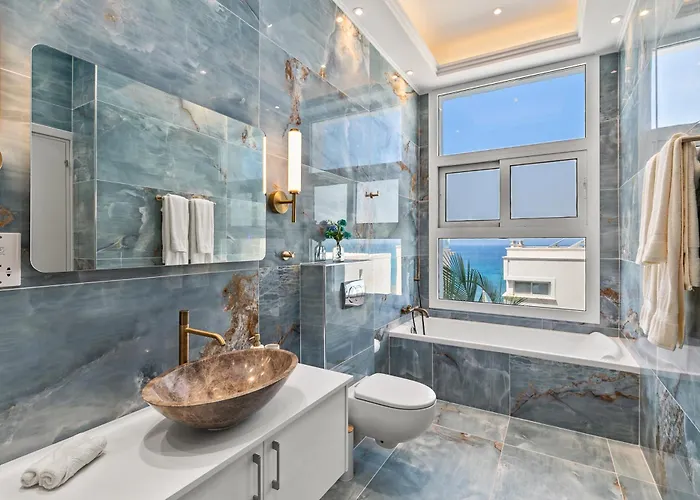 Olymp White Palace - The Ultra Luxury House * Κισσόνεργα