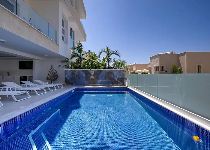 別荘 Olymp White Palace - The Ultra Luxury House キッソネルガ