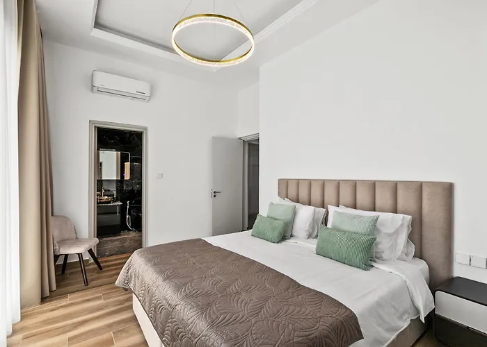 Olymp White Palace - The Ultra Luxury House キッソネルガ