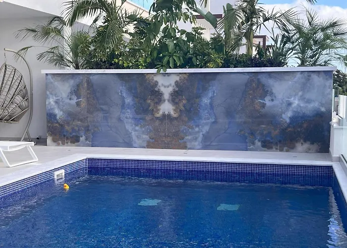 Olymp White Palace - The Ultra Luxury House *